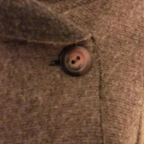 ChiaraMente brown sweater with button at neck. - Picture 3 of 10